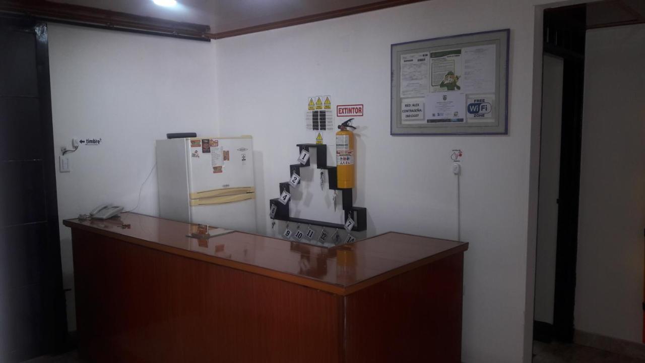 Hospedaje Santa Barbara بوغا المظهر الخارجي الصورة